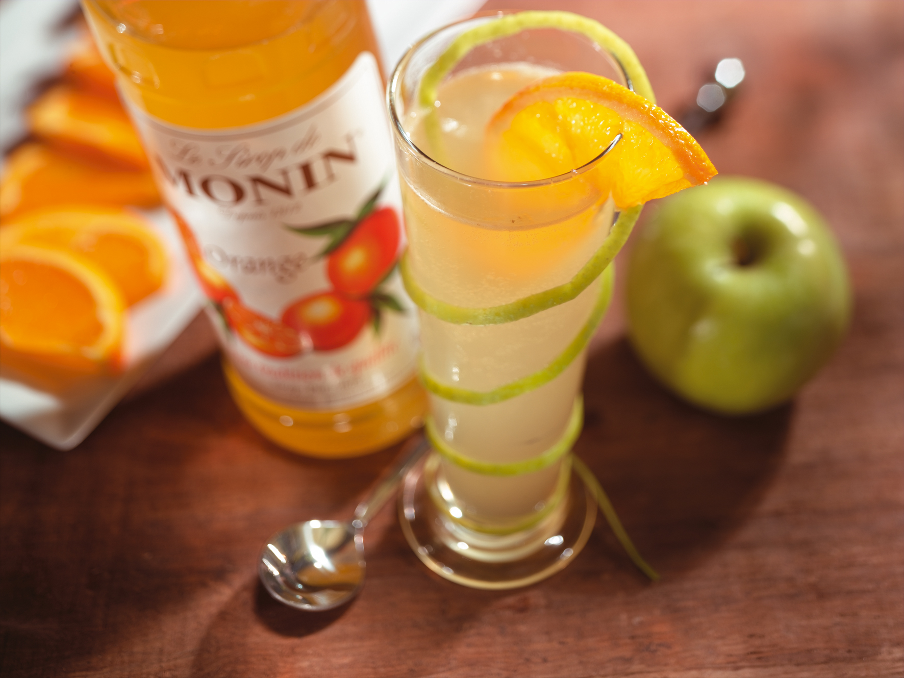 Сироп Монин "Апельсин" стекло 0,7 л. упак.6 шт.